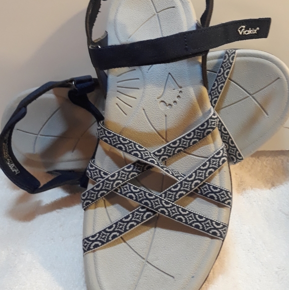 viakix Shoes - Viakix Sandals